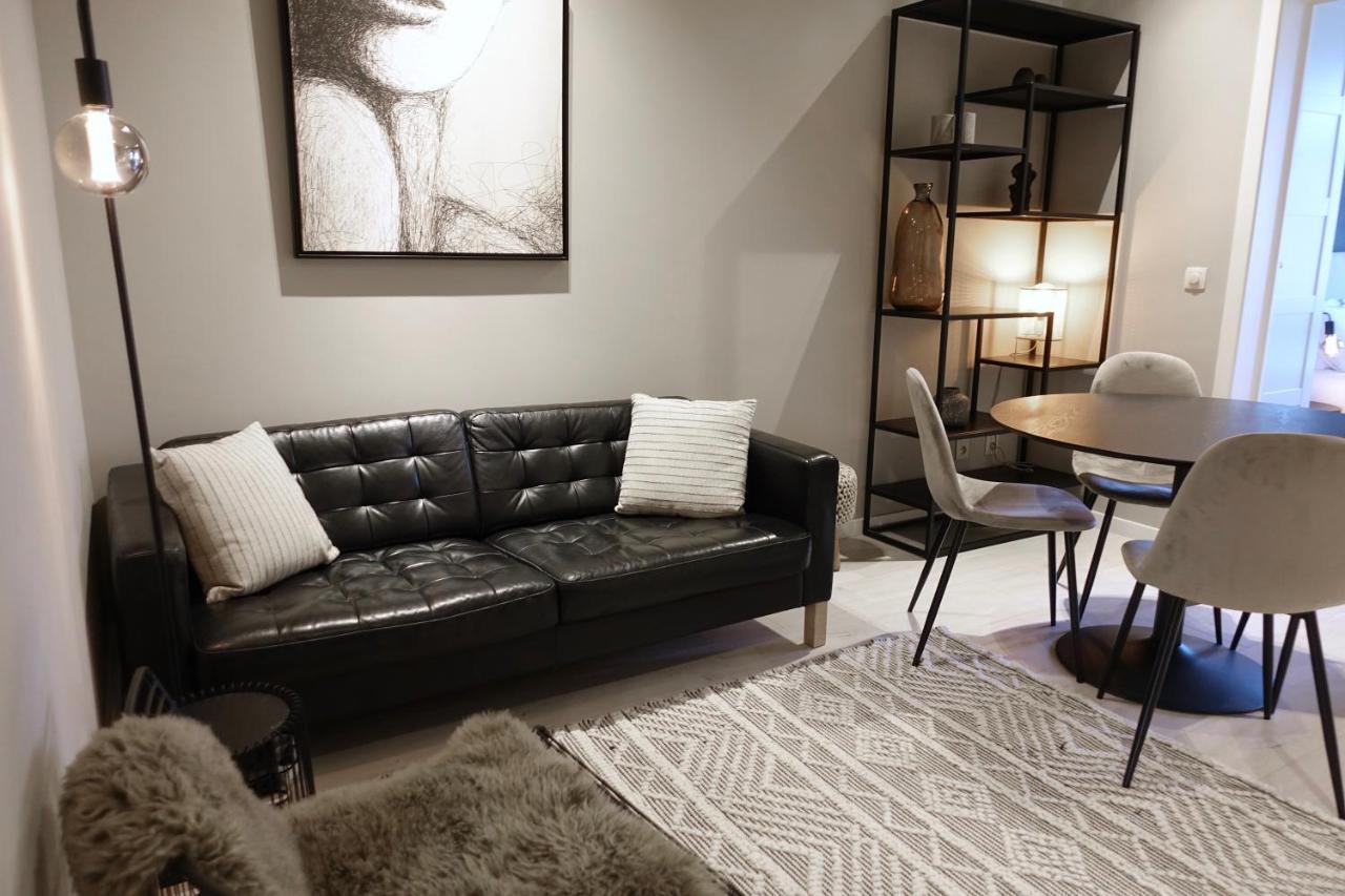3 Room Luxury Design Apartment With Airconditioning, Close To Gent St-Pieters Station Exteriör bild